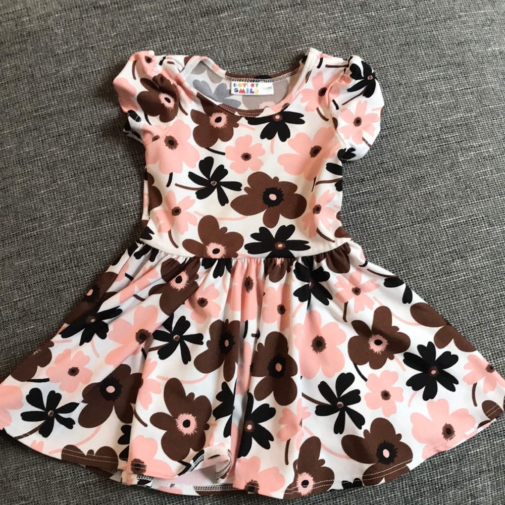 Dot dot smile dress!